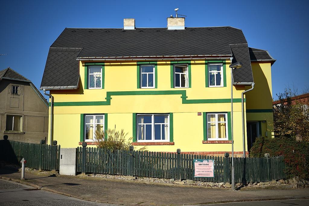 Penzion Slunecnice Dvůr Králové nad Labem Εξωτερικό φωτογραφία